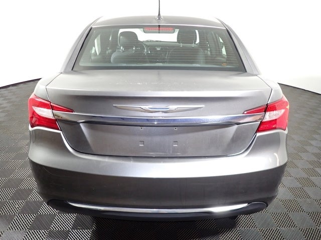 2013 Chrysler 200 LX