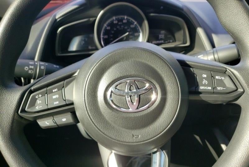 2020 Toyota Yaris LE 3MYDLBYV5LY712486