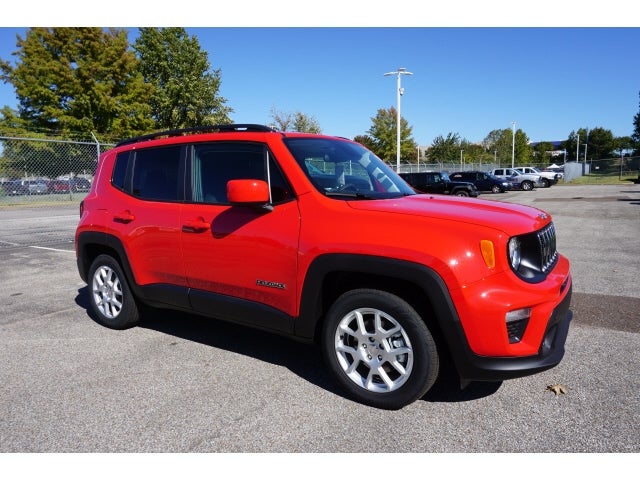 2019 Jeep Renegade RENEGADE LATITUDE FWD