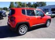 2019 Jeep Renegade RENEGADE LATITUDE FWD