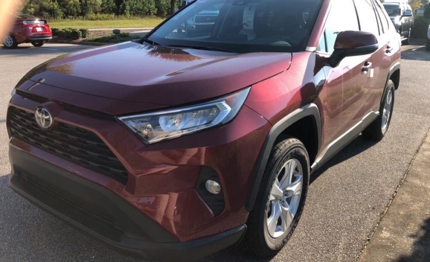 2021 Toyota RAV4 XLE 2T3W1RFV4MC089525