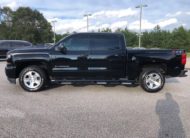 2018 Chevrolet Silverado LT 3GCUKRECXJG509321