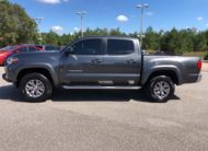 2018 Toyota Tacoma SR5 3TMAZ5CN9JM058105