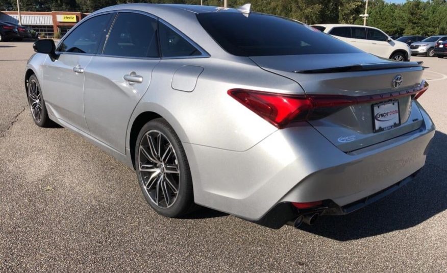 2019 Toyota Avalon XSE