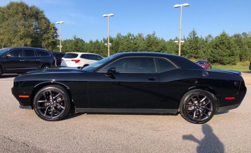 2019 Dodge Challenger SXT 2C3CDZAGXKH739672