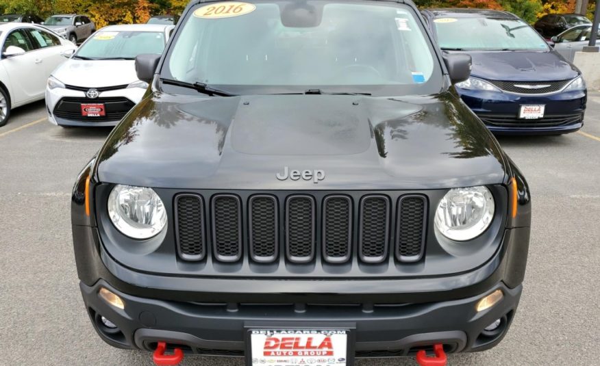 2016 Jeep Renegade 4WD 4dr Trailhawk