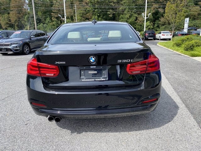 2017 BMW 3 Series 330i xDrive