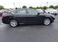 2016 Chrysler 200 Limited FWD