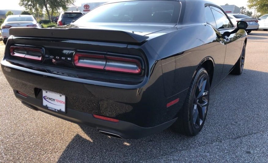 2019 Dodge Challenger SXT 2C3CDZAGXKH739672